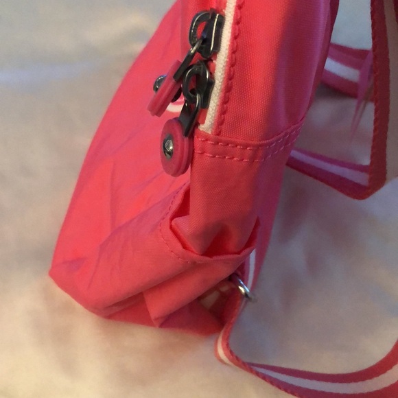 Kipling Ferris Nylon Backpack Flashy Pink WB With Faux Fur Monkey Keychain NWT - Picture 16 of 16